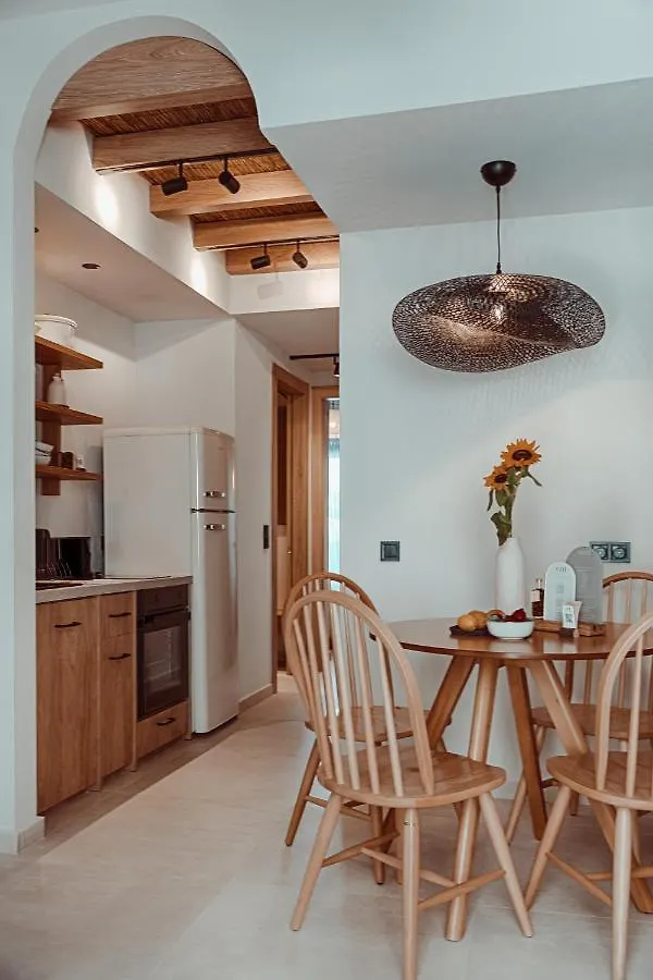Om Living Afitos Apartment 0*, Afytos